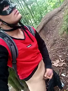 Snapshot of JuanMaty chatting on 11-27-25, 05:46 JuanMaty online show from 11-27-25, 05:46