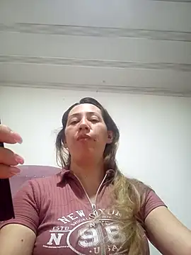 Snapshot of melany-92xxx chatting on 04-04-26, 03:57 melany-92xxx online show from 04-04-26, 03:57