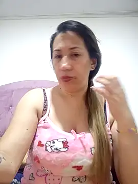 Snapshot of melany-92xxx chatting on 10-17-25, 01:02 melany-92xxx online show from 10-17-25, 01:02