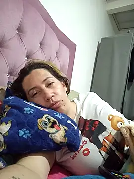 Snapshot of melany-92xxx chatting on 02-07-26, 10:51 melany-92xxx online show from 02-07-26, 10:51