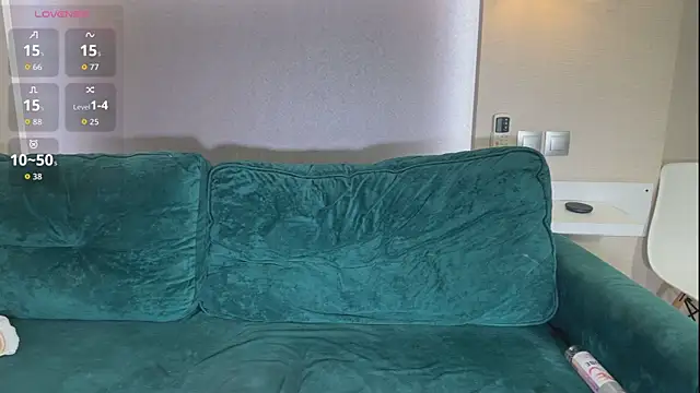 bunnyclide  online show from 12-05-25, 09:19