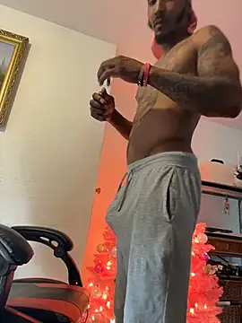 Foxdaguy online show from 12-19-25, 02:41