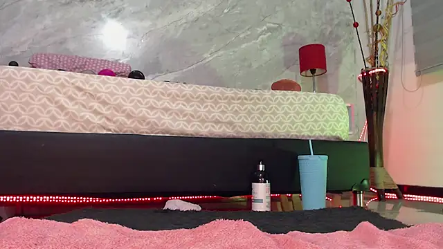 Snapshot of catmolly_ chatting on 03-11-25, 10:42 catmolly online show from 03-11-25, 10:42