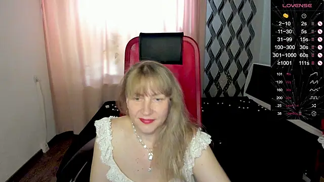 Snapshot of ganet469 chatting on 07-11-26, 01:44 ganet469 online show from 07-11-26, 01:44