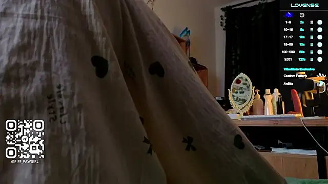 Snapshot of piff_pawgirl chatting on 01-18-26, 04:27 piff pawgirl online show from 01-18-26, 04:27