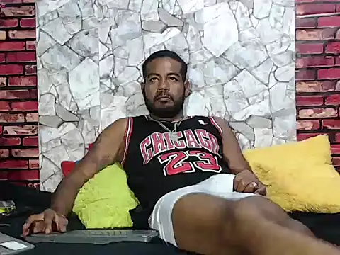 BladeFoxxx1 online show from 02-11-26, 04:45