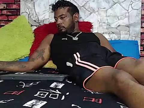 BladeFoxxx1 online show from 03-10-26, 01:09