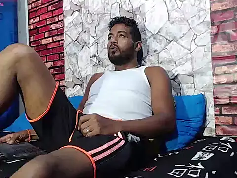 BladeFoxxx1 online show from 03-11-26, 12:43