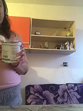 Veramaia online show from 04-13-26, 02:43