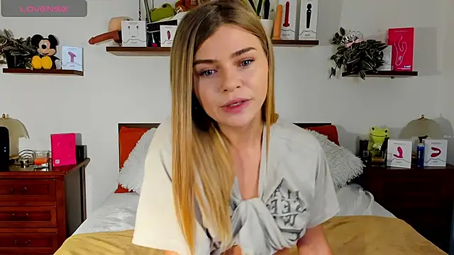 HaleyReedme online show from 11-15-25, 09:13