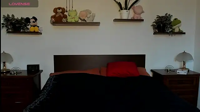 HaleyReedme online show from 02-09-26, 08:12