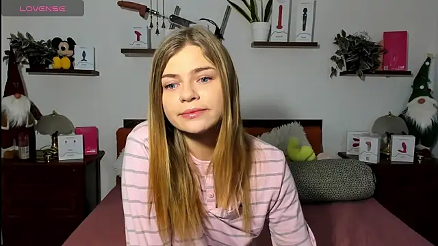 HaleyReedme online show from 12-15-25, 08:31