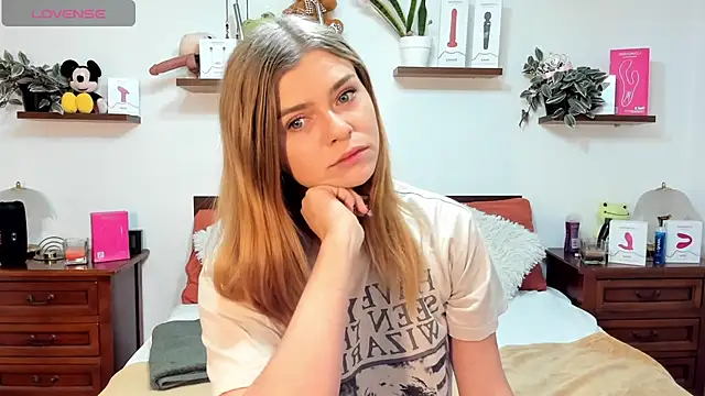 HaleyReedme online show from 11-14-25, 08:07