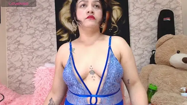 nataliaesmith 24 online show from 05-25-26, 06:17