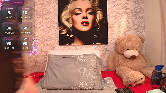 nataliaesmith 24 online show from 11-18-25, 06:33