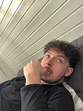 Snapshot of Sabo01 chatting on 03-17-25, 11:53 Sabo01 online show from 03-17-25, 11:53