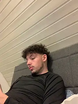 Snapshot of Sabo01 chatting on 03-15-25, 07:48 Sabo01 online show from 03-15-25, 07:48