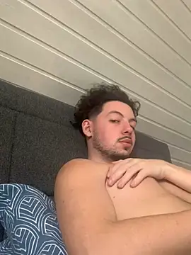 Snapshot of Sabo01 chatting on 03-12-25, 09:55 Sabo01 online show from 03-12-25, 09:55