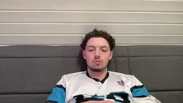 Snapshot of Sabo01 chatting on 03-17-25, 09:46 Sabo01 online show from 03-17-25, 09:46