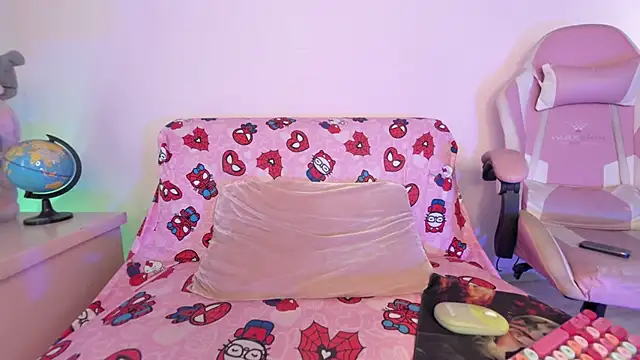 kitty-kryss online show from 06-06-26, 06:46