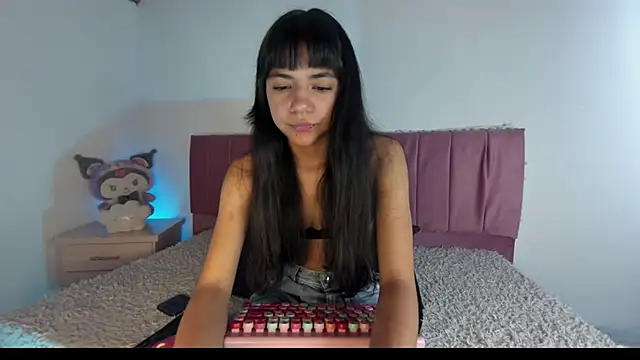 kitty-kryss online show from 09-23-25, 02:02