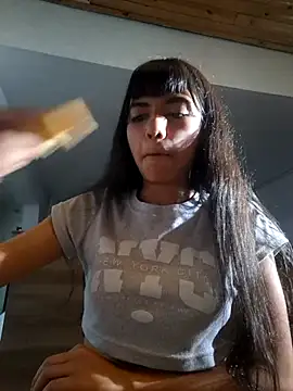 kitty-kryss online show from 11-16-25, 03:11