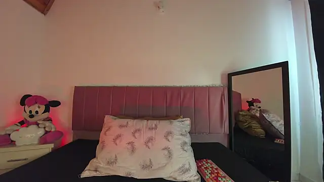 kitty-kryss online show from 09-10-25, 01:10