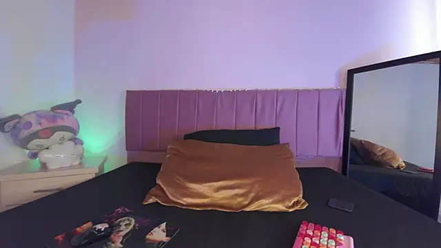 kitty-kryss online show from 09-27-25, 02:12