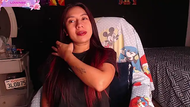 Snapshot of yes0225 chatting on 10-28-25, 02:16 yes0225 online show from 10-28-25, 02:16