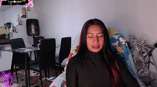 Snapshot of yes0225 chatting on 03-18-25, 04:39 yes0225 online show from 03-18-25, 04:39