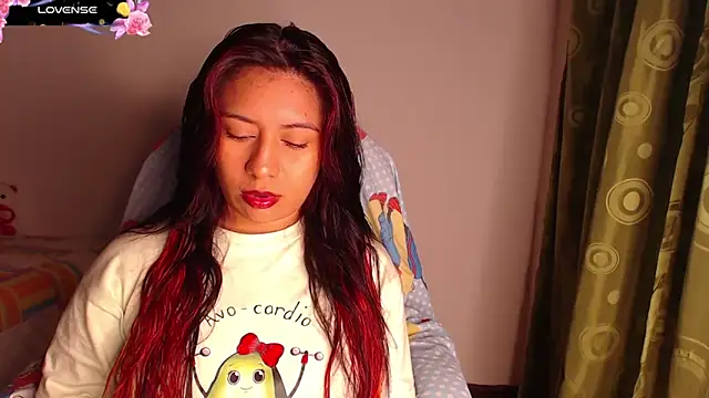 Snapshot of yes0225 chatting on 09-17-25, 02:41 yes0225 online show from 09-17-25, 02:41