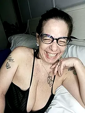 Snapshot of Ginevra_75 chatting on 02-14-26, 07:52 Ginevra 75 online show from 02-14-26, 07:52