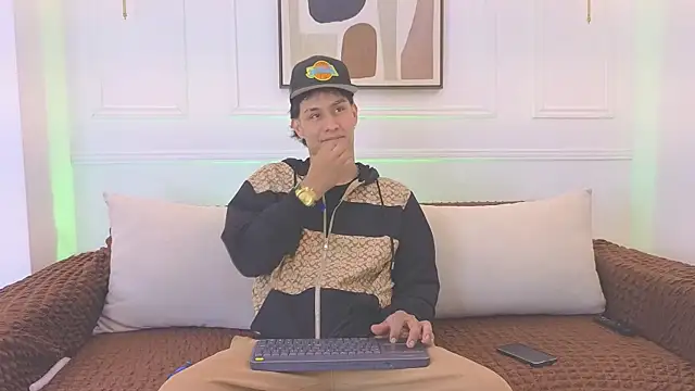 Stone grey1  online show from 04-28-26, 03:44
