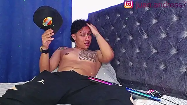 Stone grey1  online show from 11-25-25, 03:51