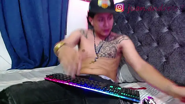 Stone grey1  online show from 03-01-26, 08:47