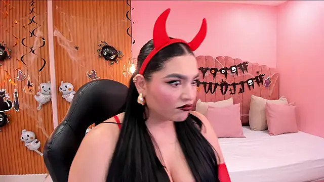 Snapshot of eva_sainnt chatting on 10-10-25, 04:52 eva sainnt online show from 10-10-25, 04:52