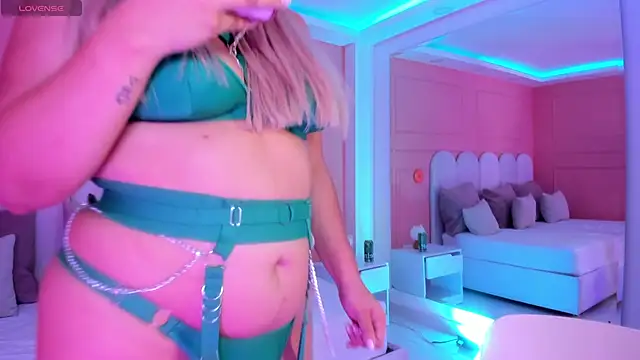 eva sainnt online show from 03-01-26, 03:06