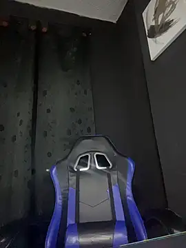 Tracy KS online show from 12-02-25, 03:19