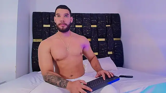 chris blake   online show from 11-24-25, 06:08