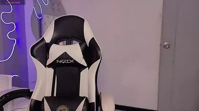 natasha  black online show from 01-14-26, 07:39