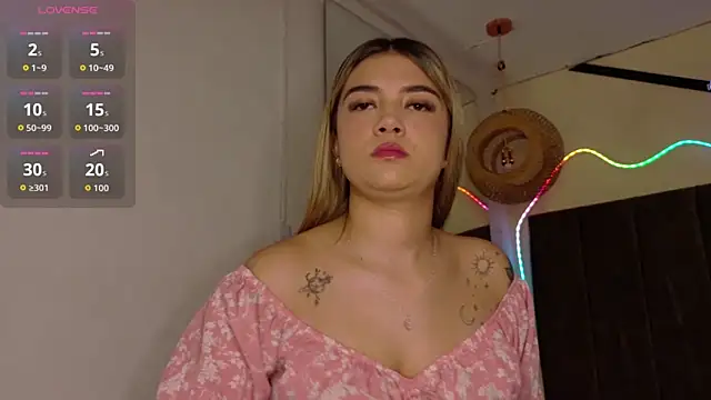 natasha  black online show from 12-04-25, 07:35