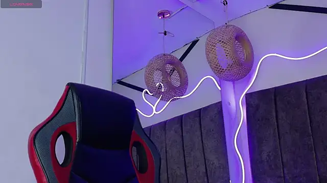 natasha  black online show from 10-24-25, 07:35