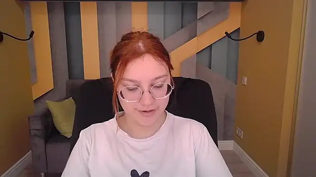 AngelinaLow online show from 03-16-26, 12:31