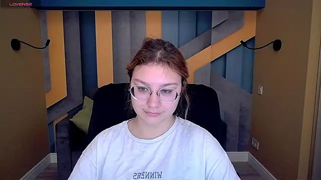 AngelinaLow online show from 02-26-26, 12:27