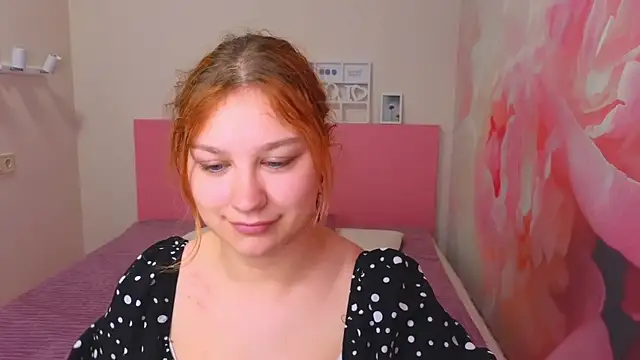 Snapshot of AngelinaLow chatting on 05-23-26, 11:31 AngelinaLow online show from 05-23-26, 11:31