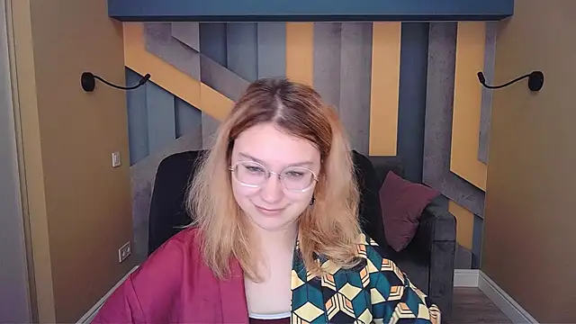 AngelinaLow online show from 02-09-26, 12:36