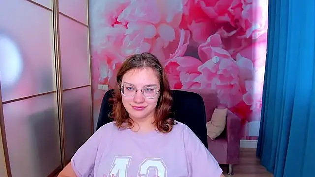 AngelinaLow online show from 11-21-25, 12:26