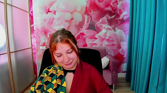 Snapshot of AngelinaLow chatting on 05-11-26, 04:04 AngelinaLow online show from 05-11-26, 04:04