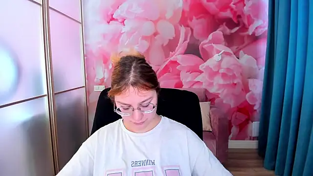 AngelinaLow online show from 02-24-26, 12:50