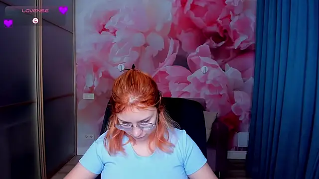 AngelinaLow online show from 11-28-25, 12:27